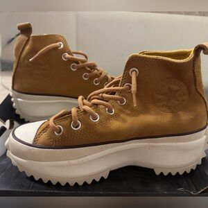 Converse Run Star Hike Alto Trigo. Wmns size 7. Used 2 times, condition like new